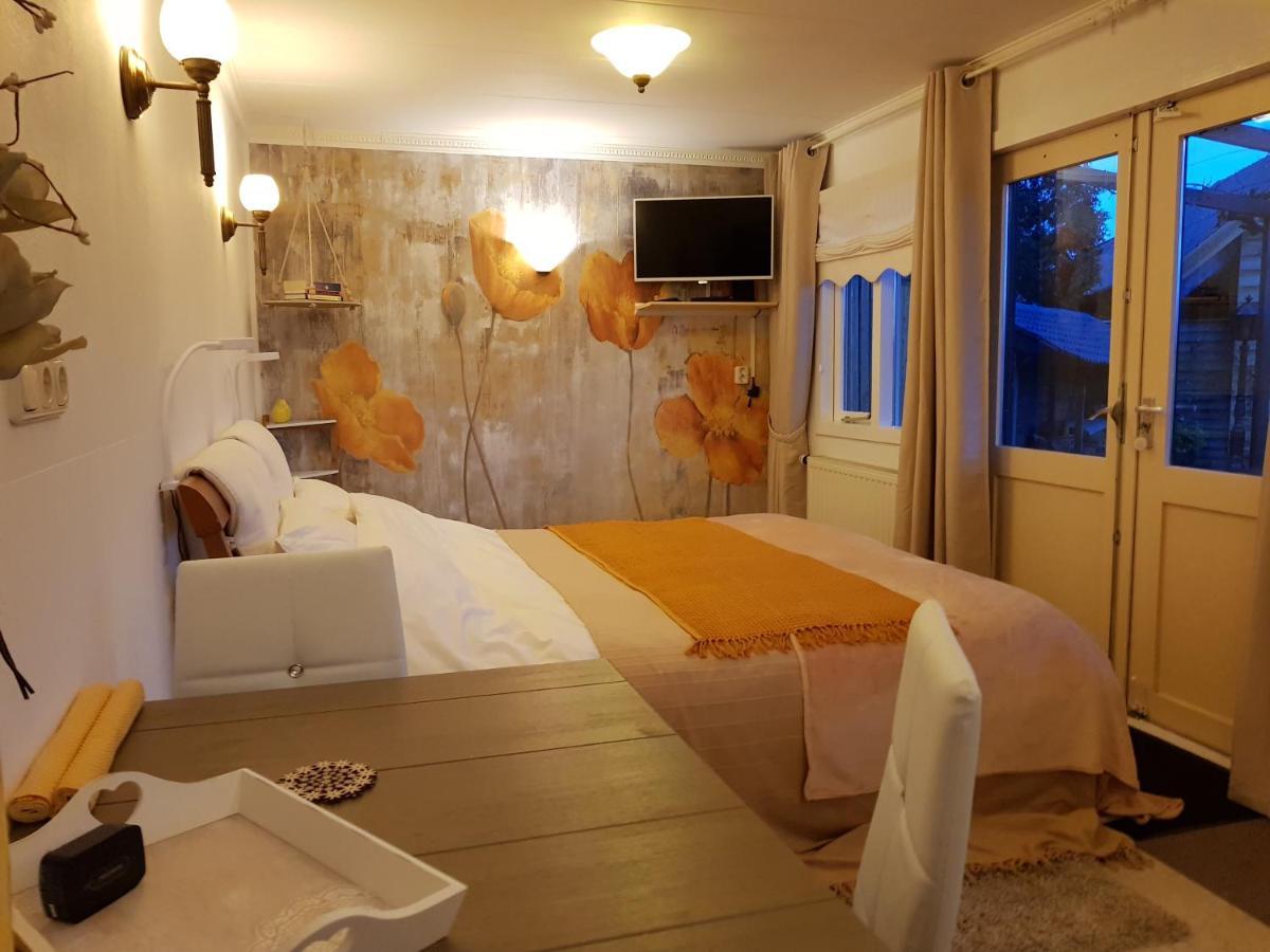 B&B Usselo Klein, Fijn En Uniek! 恩斯赫德 外观 照片