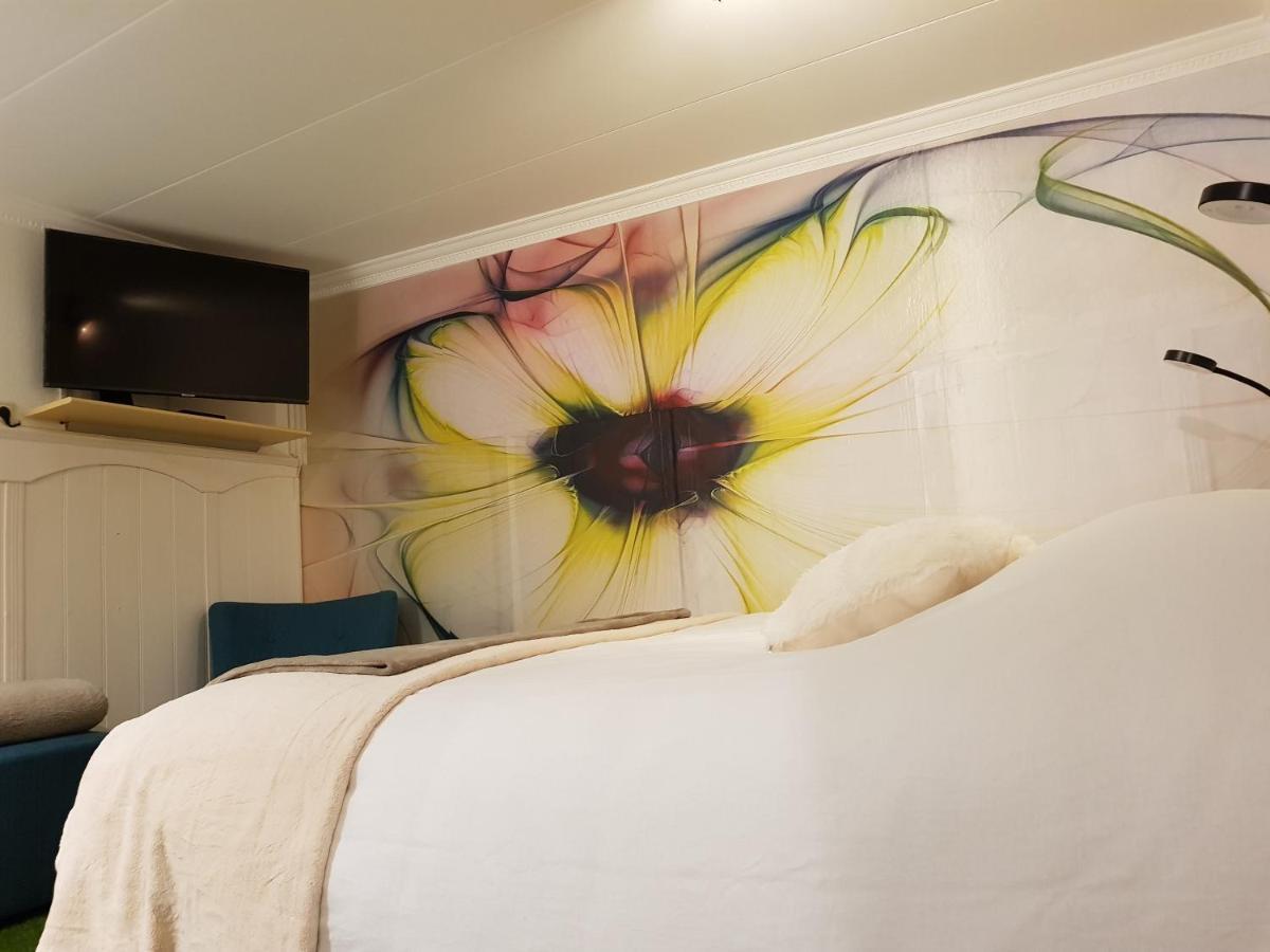 B&B Usselo Klein, Fijn En Uniek! 恩斯赫德 外观 照片